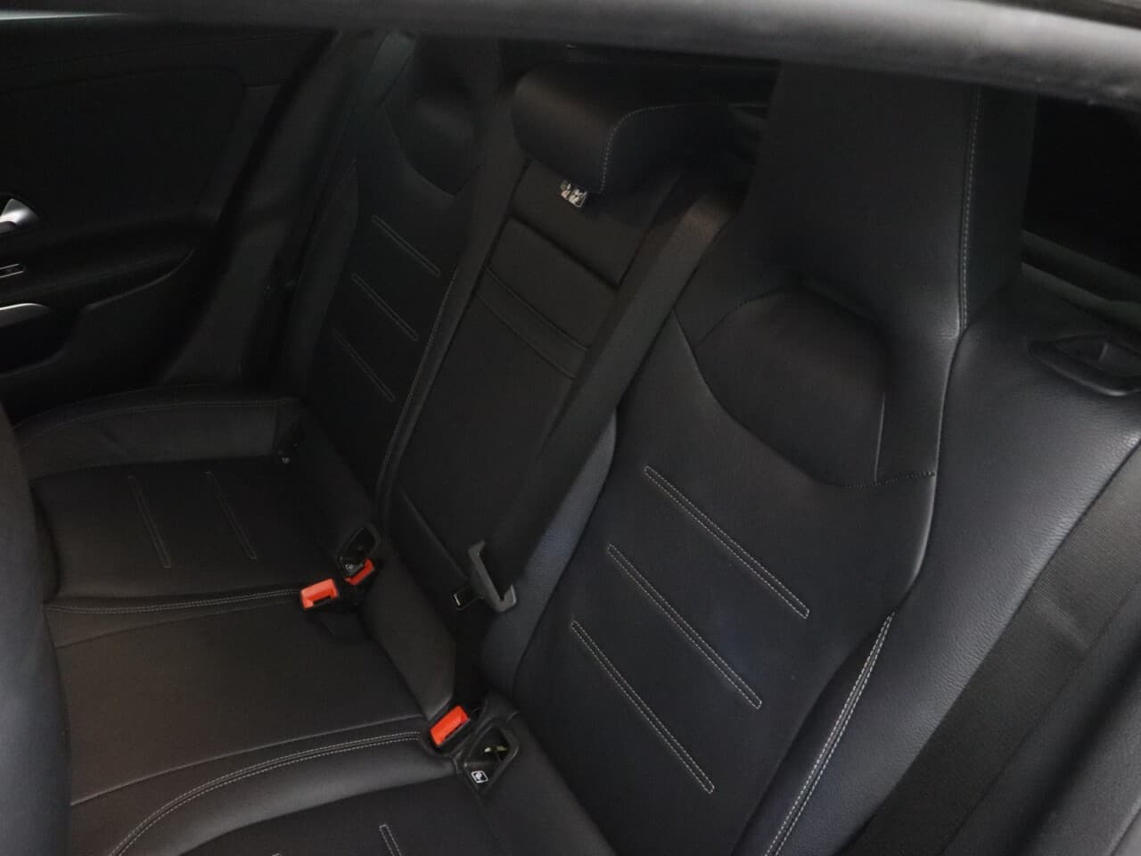 Mercedes-Benz Cla 1.3 CLA250e 15.6kWh AMG Line (Premium) Shooting Brake — image 48