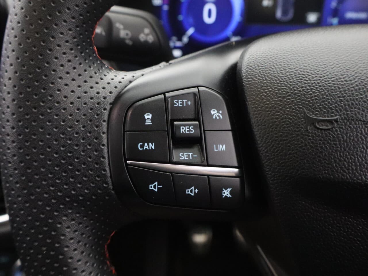 Ford Puma 1.0T EcoBoost MHEV ST-Line X First Edition Plus — image 16