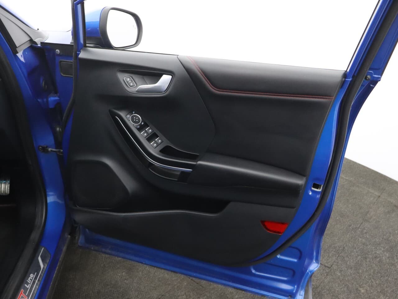 Ford Puma 1.0T EcoBoost MHEV ST-Line X First Edition Plus — image 38