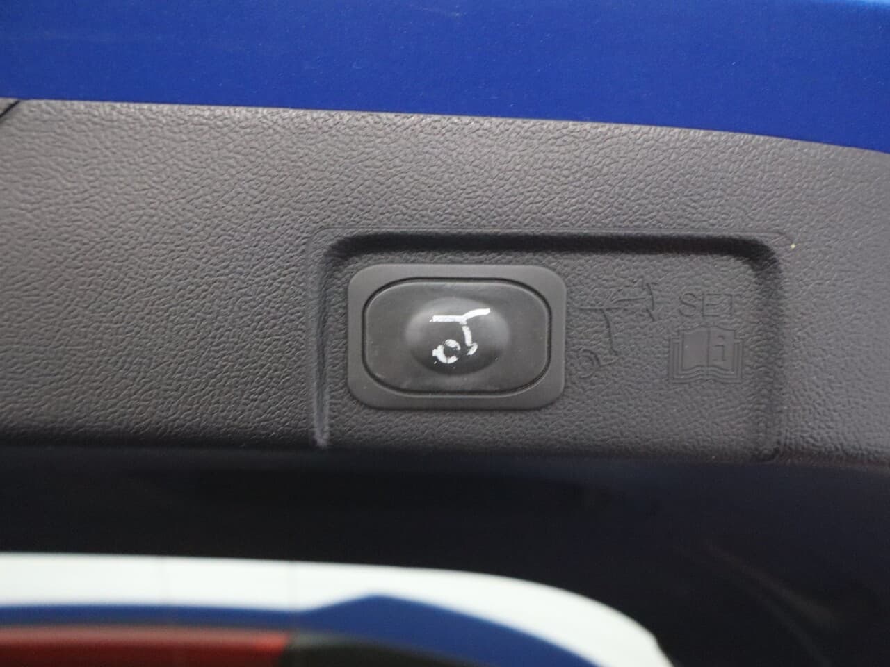 Ford Puma 1.0T EcoBoost MHEV ST-Line X First Edition Plus — image 47