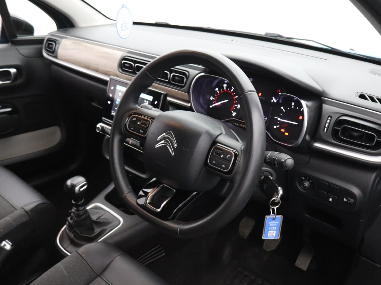 Citroen C3 1.2 PureTech Shine Plus — image 14