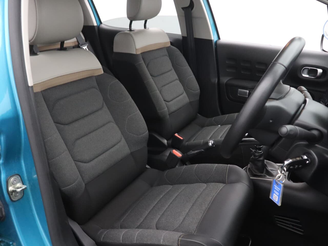 Citroen C3 1.2 PureTech Shine Plus — image 15