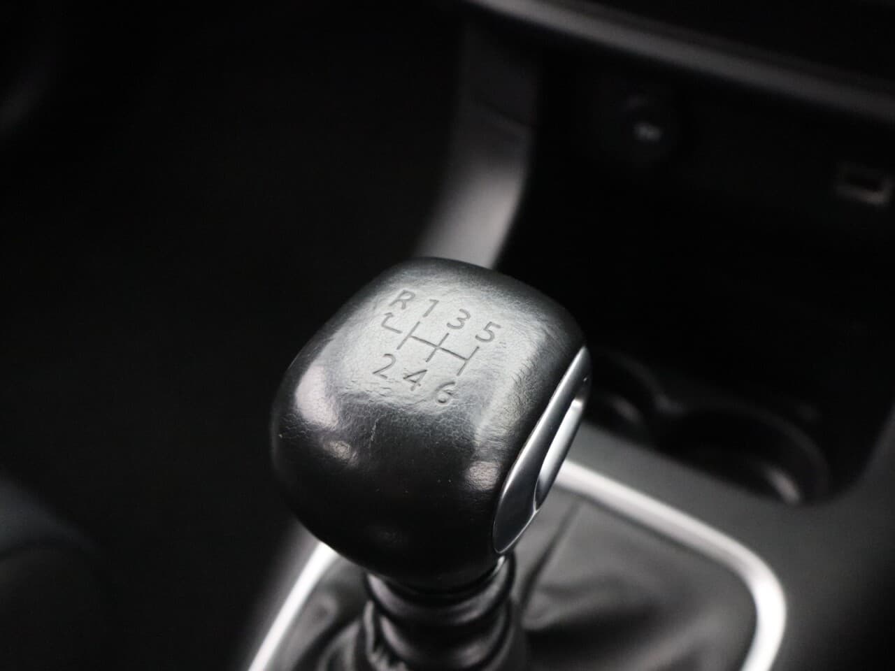 Citroen C3 1.2 PureTech Shine Plus — image 24