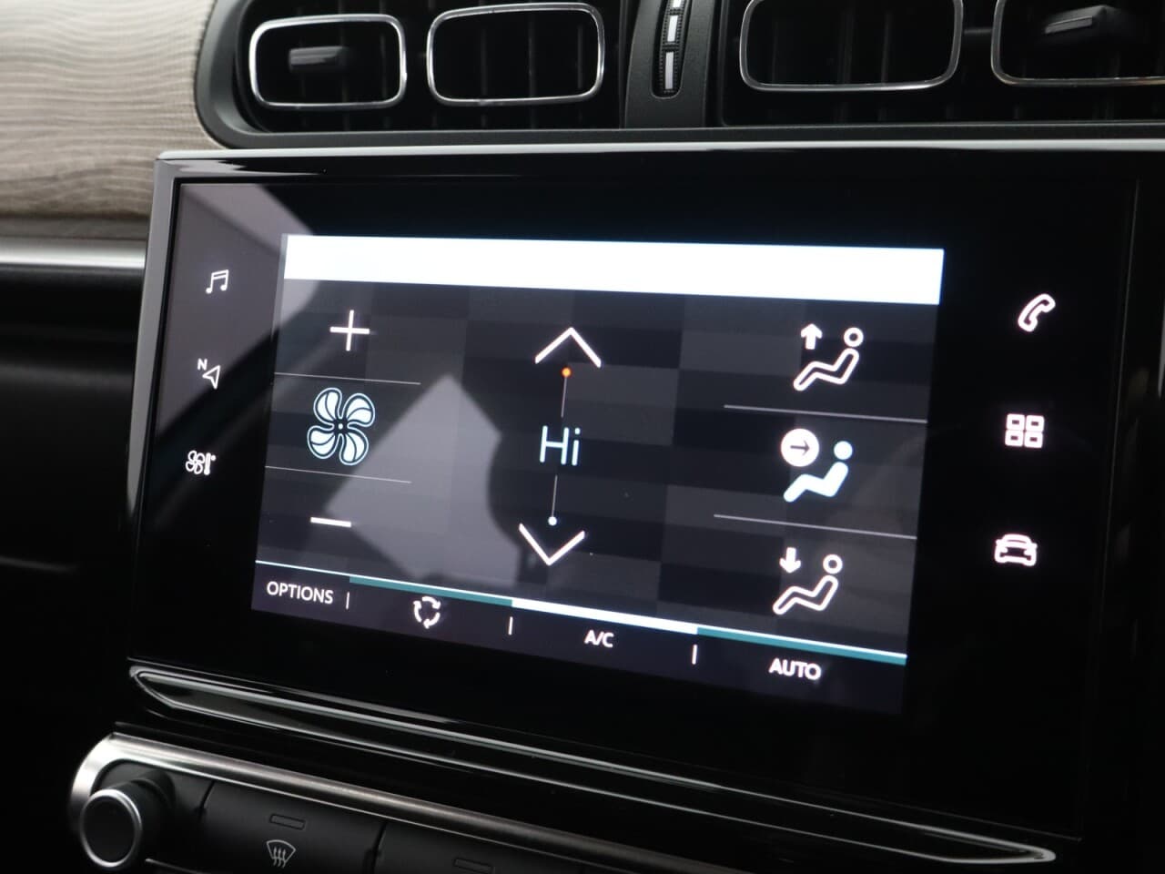 Citroen C3 1.2 PureTech Shine Plus — image 35