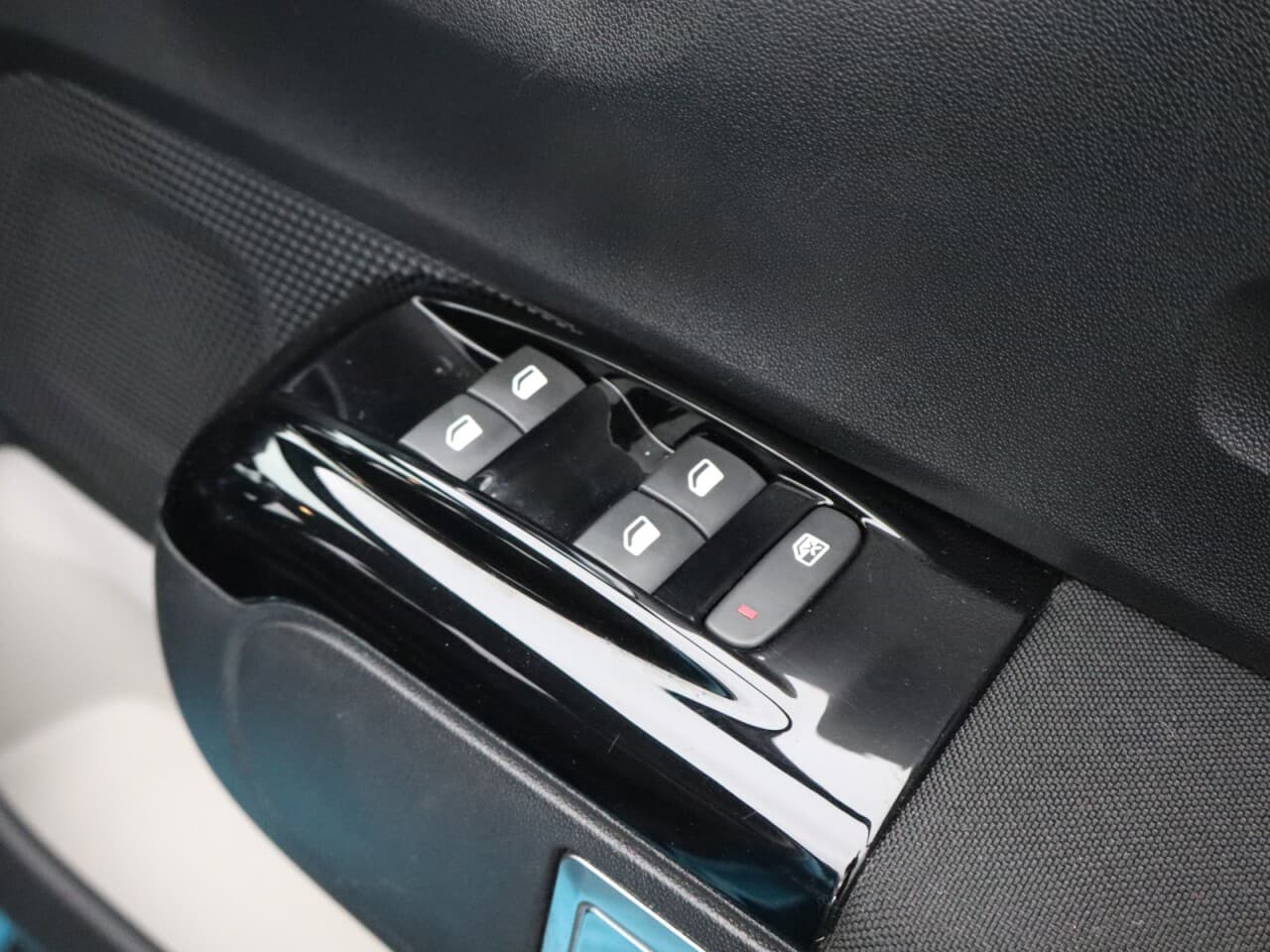 Citroen C3 1.2 PureTech Shine Plus — image 45