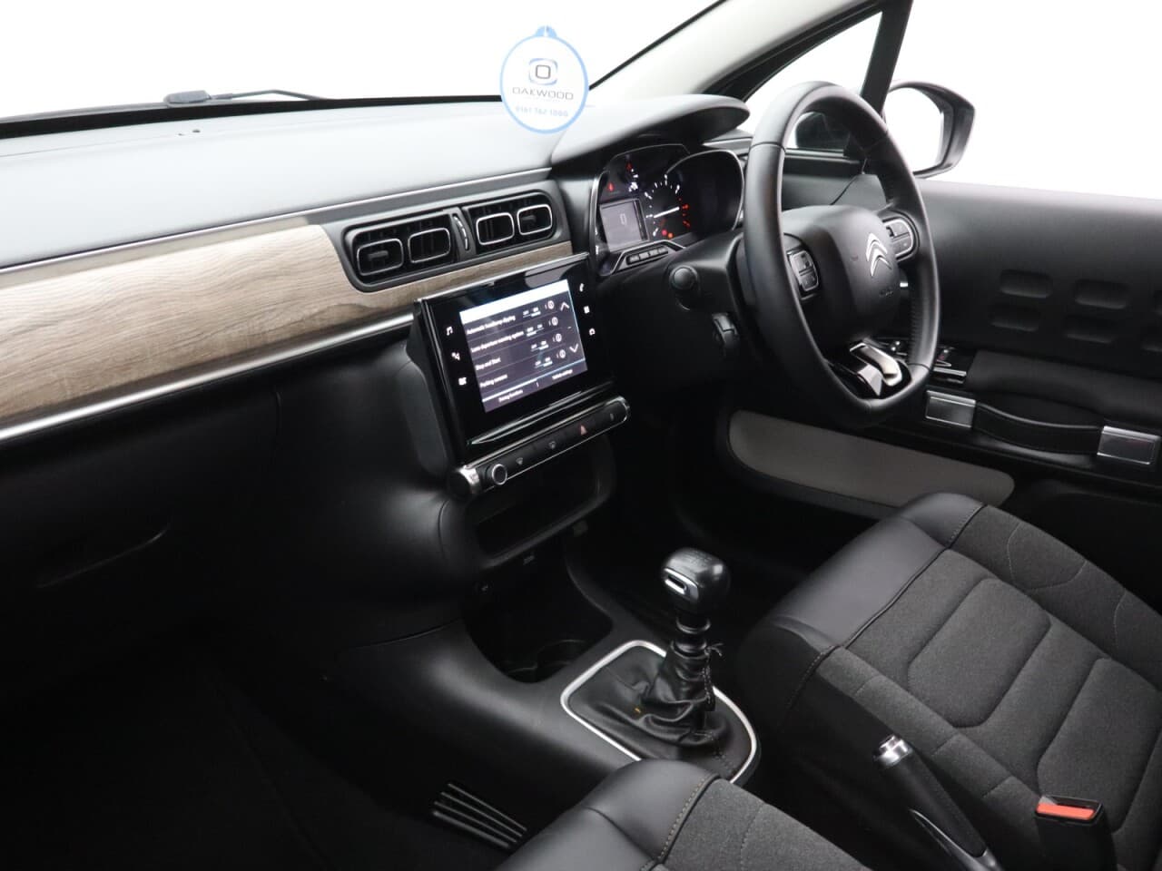 Citroen C3 1.2 PureTech Shine Plus — image 39