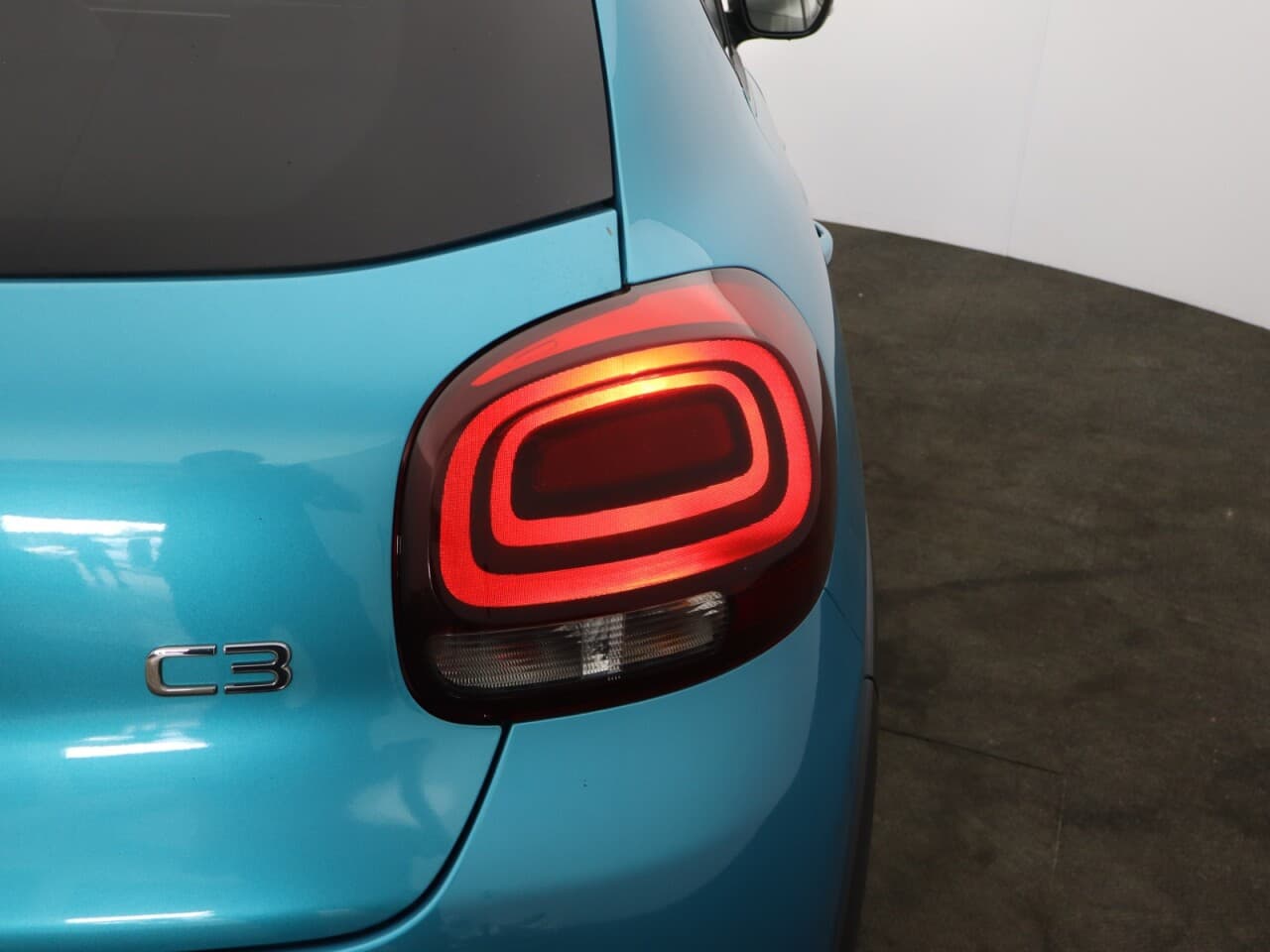 Citroen C3 1.2 PureTech Shine Plus — image 55