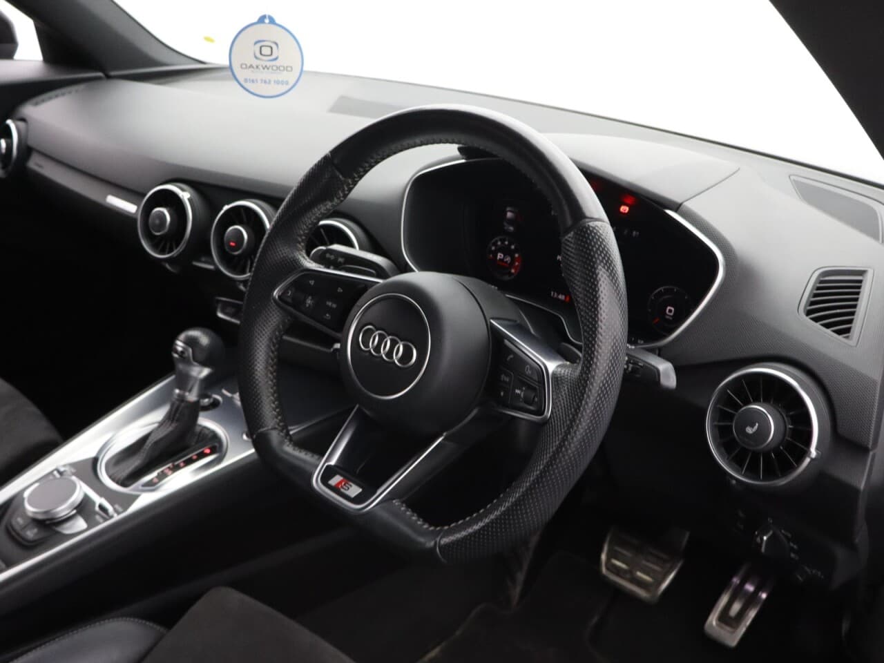 Audi Tt 2.0 TFSI 40 Black Edition — image 14