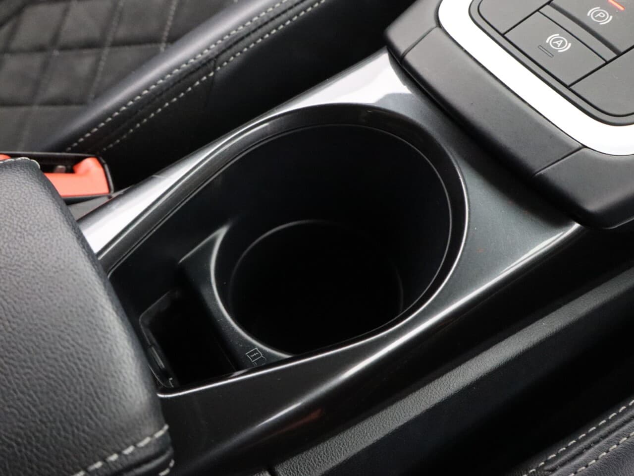 Audi Tt 2.0 TFSI 40 Black Edition — image 23