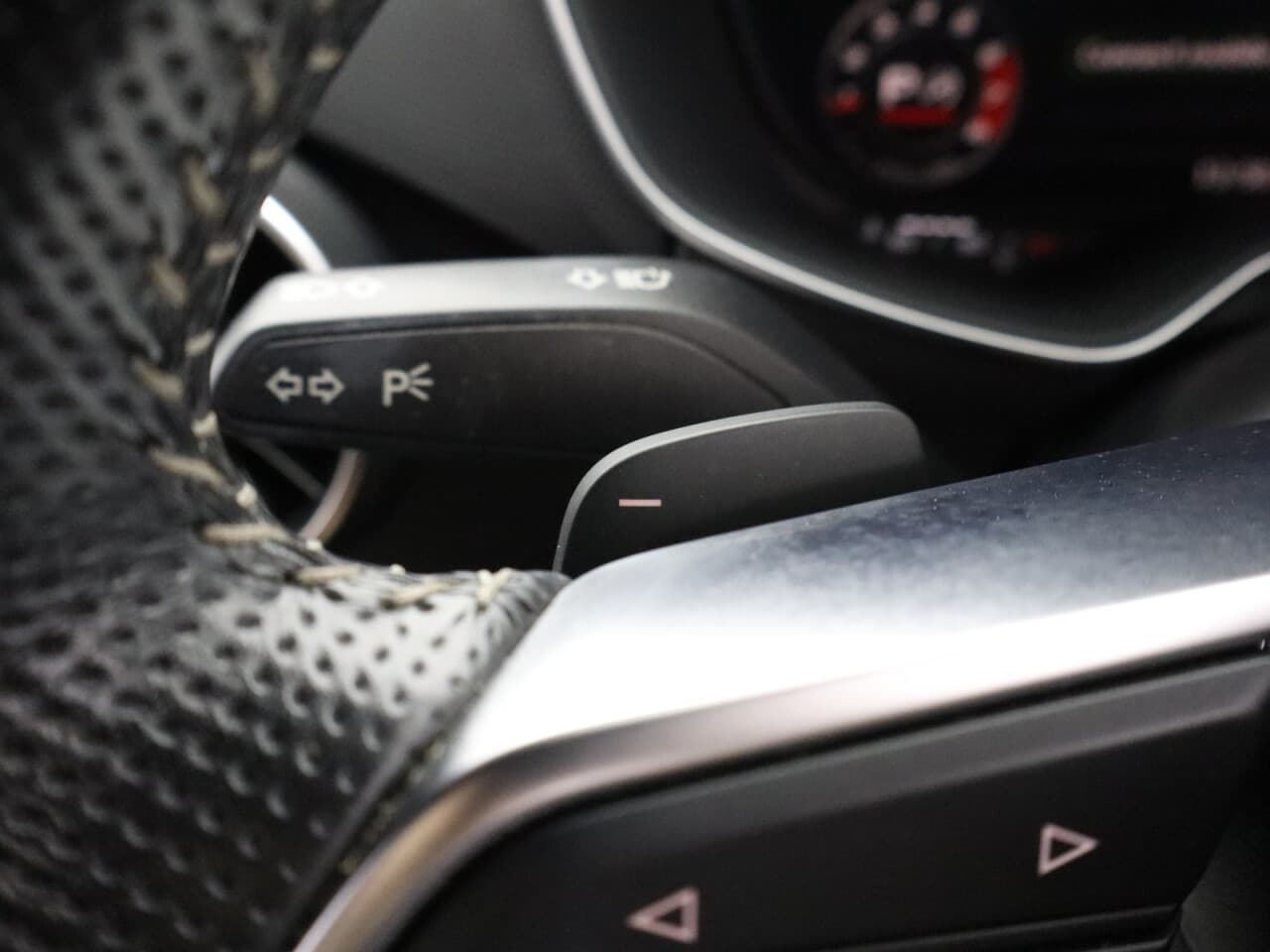 Audi Tt 2.0 TFSI 40 Black Edition — image 33