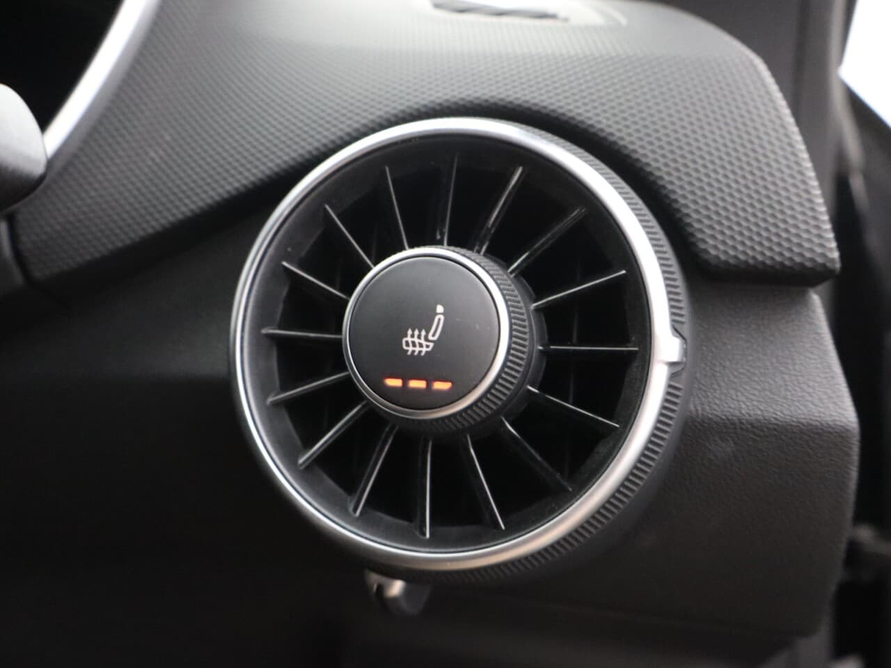 Audi Tt 2.0 TFSI 40 Black Edition — image 38