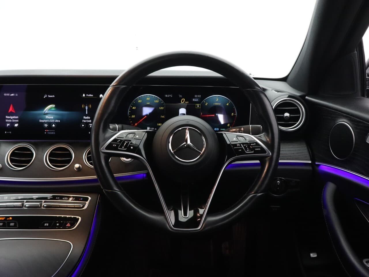Mercedes-Benz E Class 2.0 E300dh MHEV AMG Line (Premium) — image 16