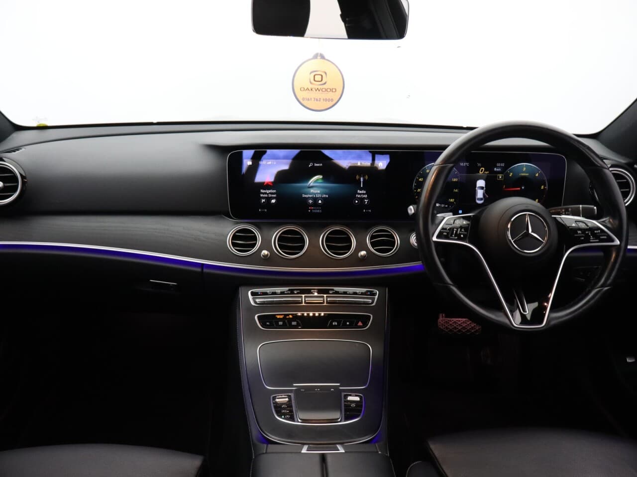 Mercedes-Benz E Class 2.0 E300dh MHEV AMG Line (Premium) — image 12