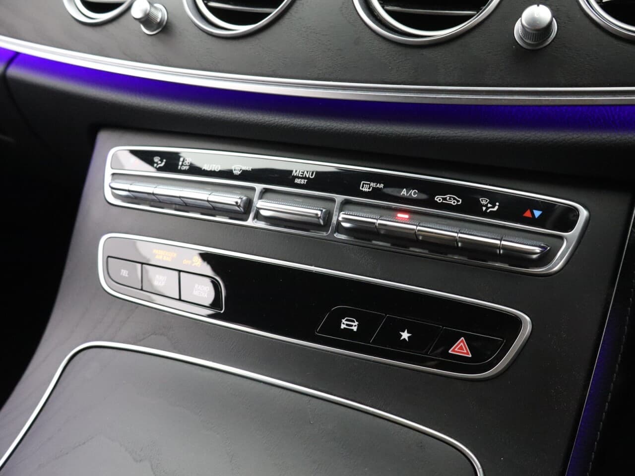 Mercedes-Benz E Class 2.0 E300dh MHEV AMG Line (Premium) — image 28