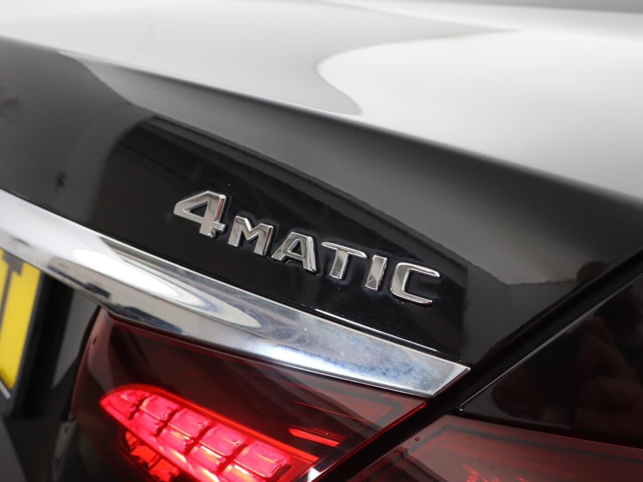 Mercedes-Benz E Class 2.0 E300dh MHEV AMG Line (Premium) — image 71