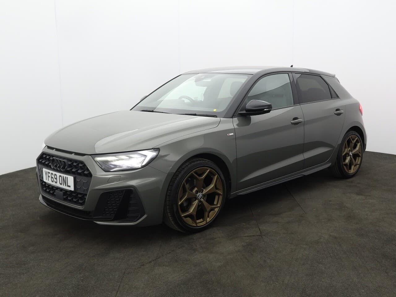 Audi A1 1.5 TFSI 35 S line Contrast Edition Sportback — image 5