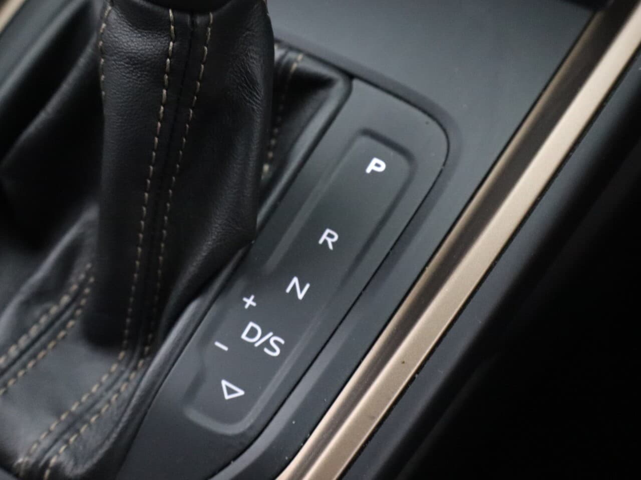 Audi A1 1.5 TFSI 35 S line Contrast Edition Sportback — image 24