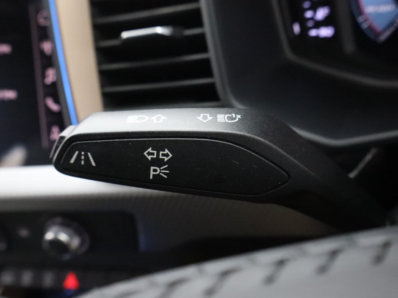 Audi A1 1.5 TFSI 35 S line Contrast Edition Sportback — image 37