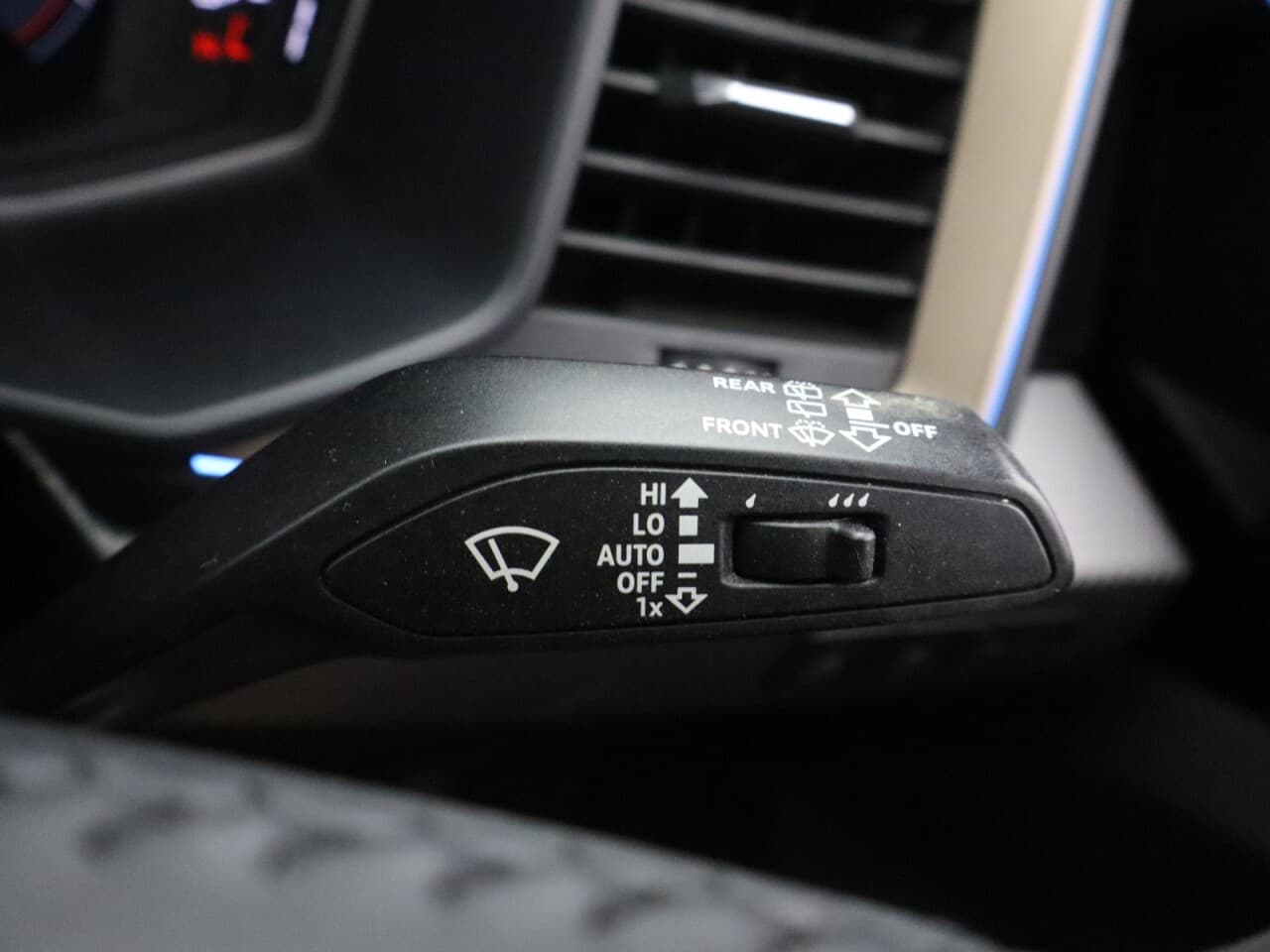 Audi A1 1.5 TFSI 35 S line Contrast Edition Sportback — image 38