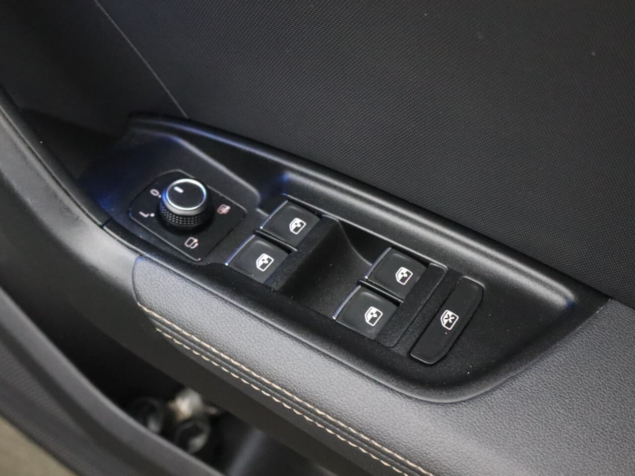 Audi A1 1.5 TFSI 35 S line Contrast Edition Sportback — image 45
