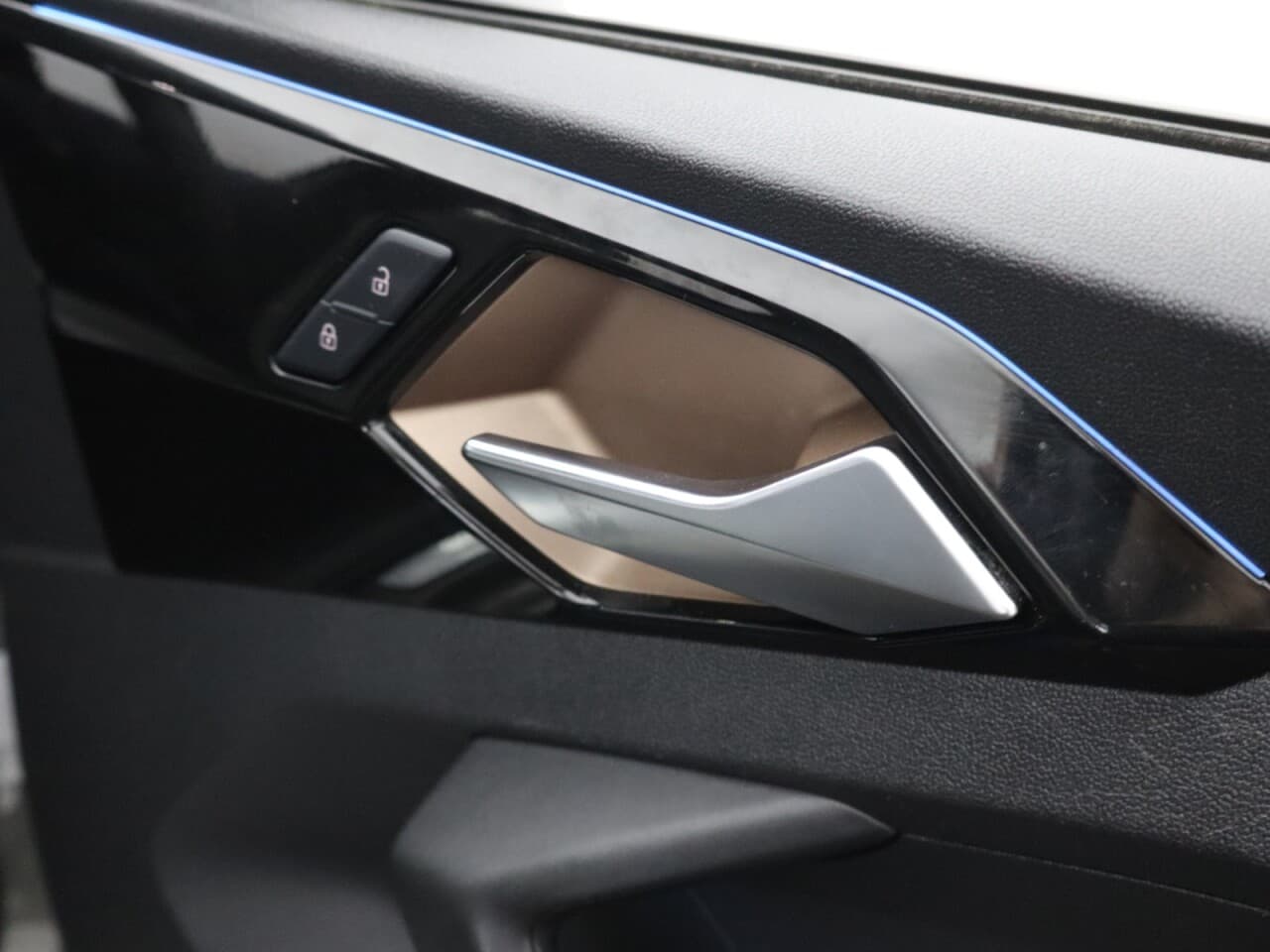 Audi A1 1.5 TFSI 35 S line Contrast Edition Sportback — image 46