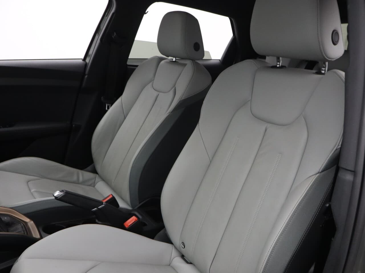 Audi A1 1.5 TFSI 35 S line Contrast Edition Sportback — image 40