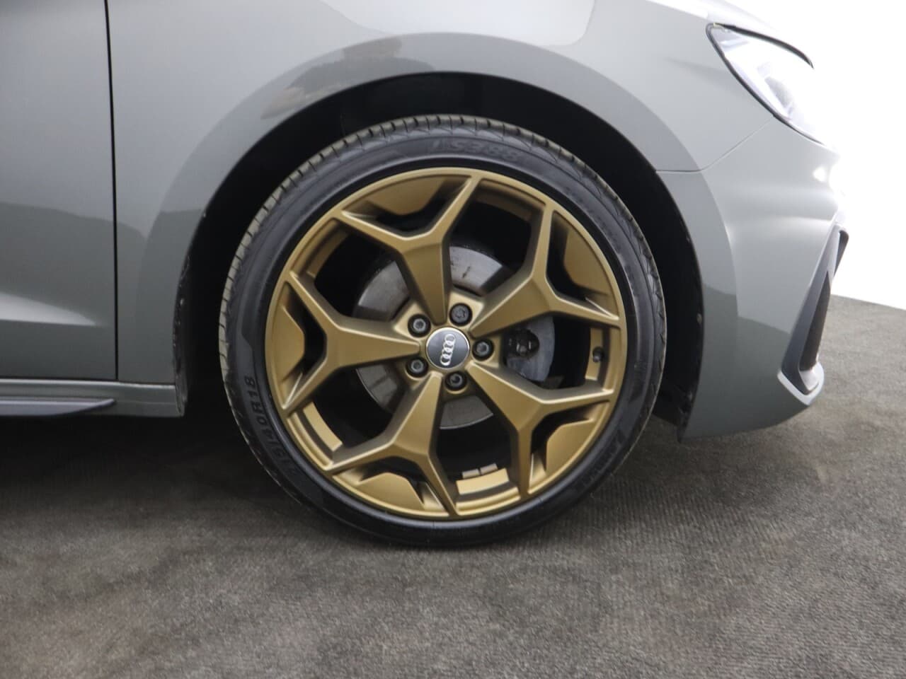 Audi A1 1.5 TFSI 35 S line Contrast Edition Sportback — image 48