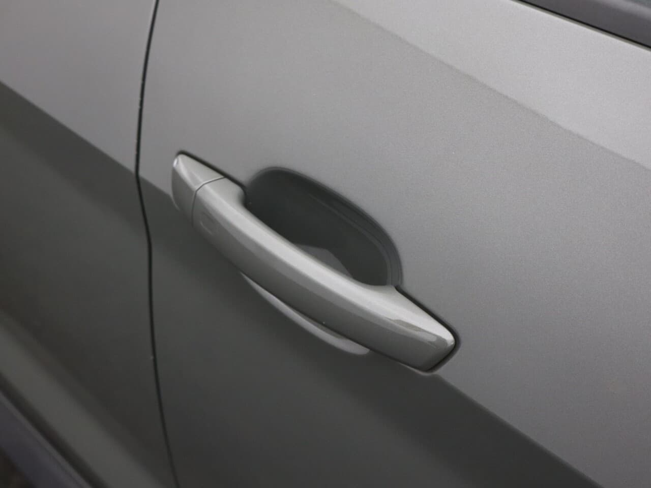 Audi A1 1.5 TFSI 35 S line Contrast Edition Sportback — image 52