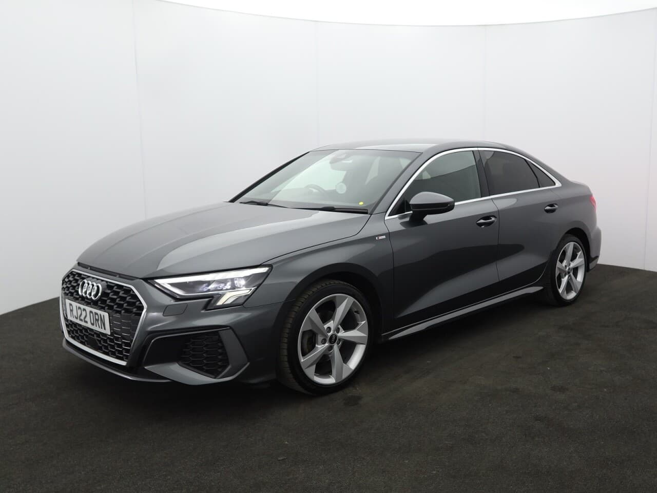 Audi A3 1.5 TFSI 35 S line — image 5