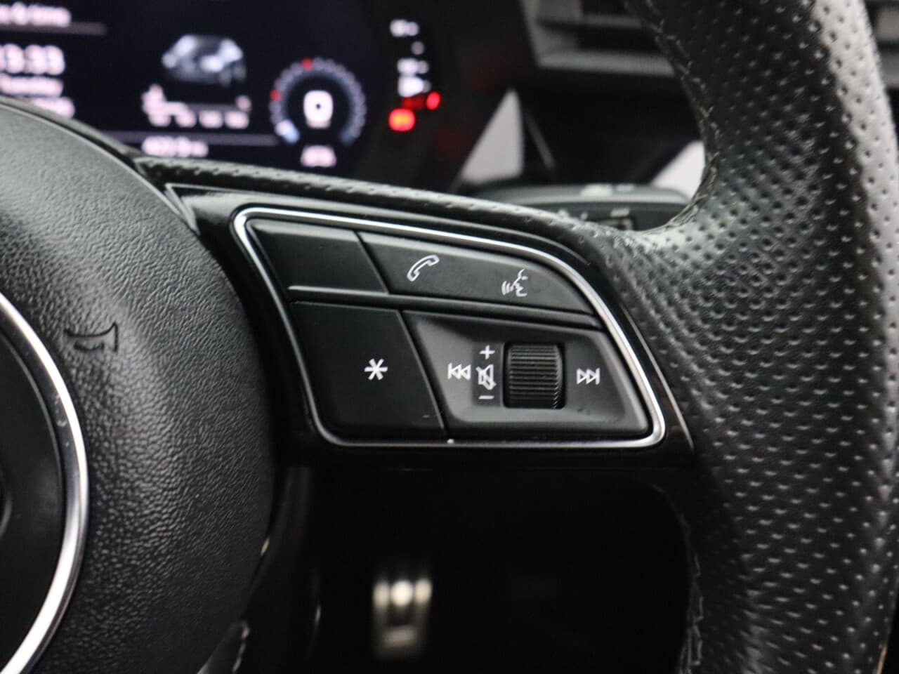 Audi A3 1.5 TFSI 35 S line — image 18