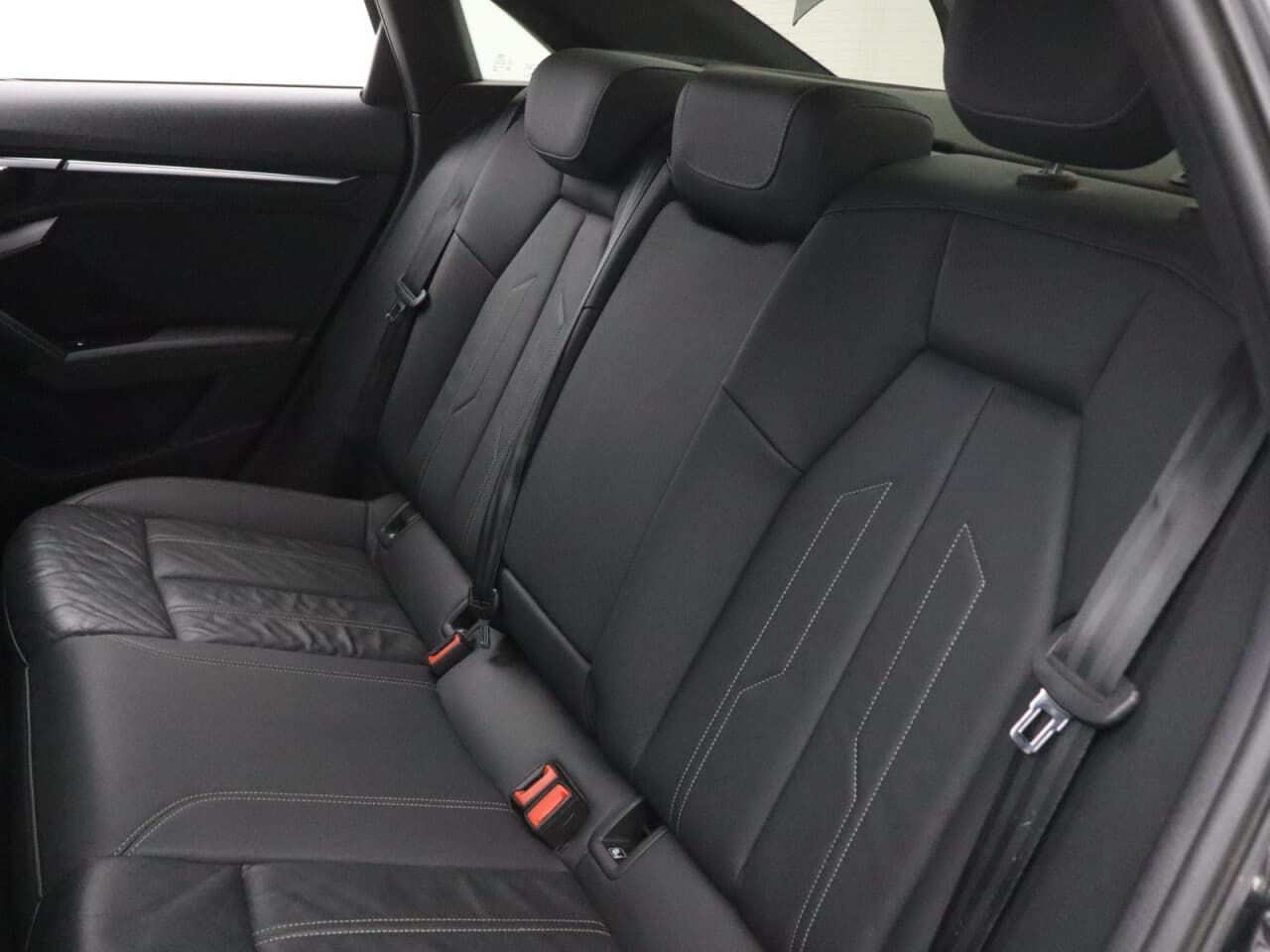 Audi A3 1.5 TFSI 35 S line — image 44