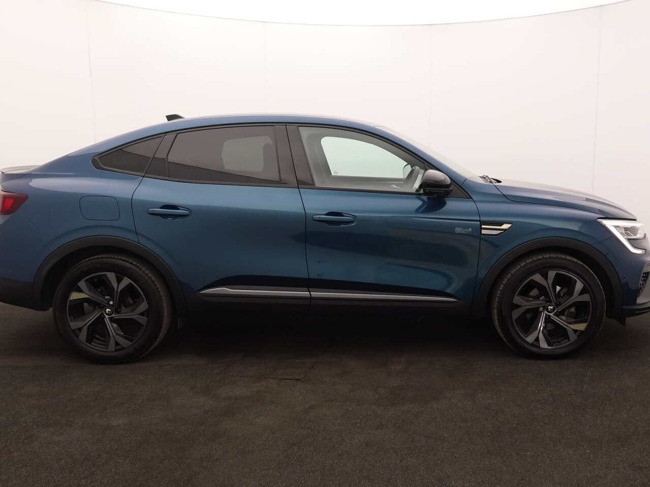 Renault Arkana 1.6 E-TECH E-Tech engineered — image 11