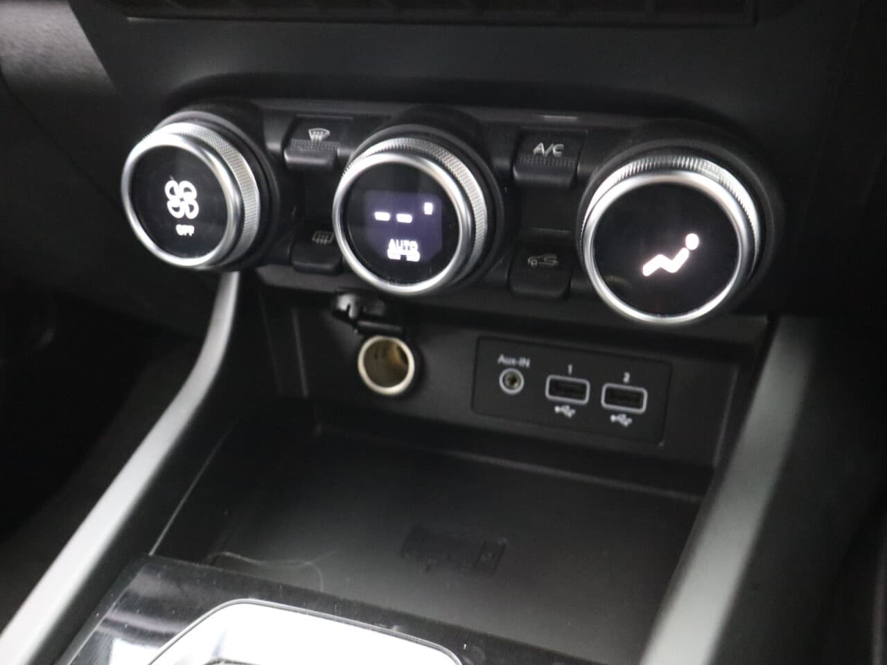 Renault Arkana 1.6 E-TECH E-Tech engineered — image 29