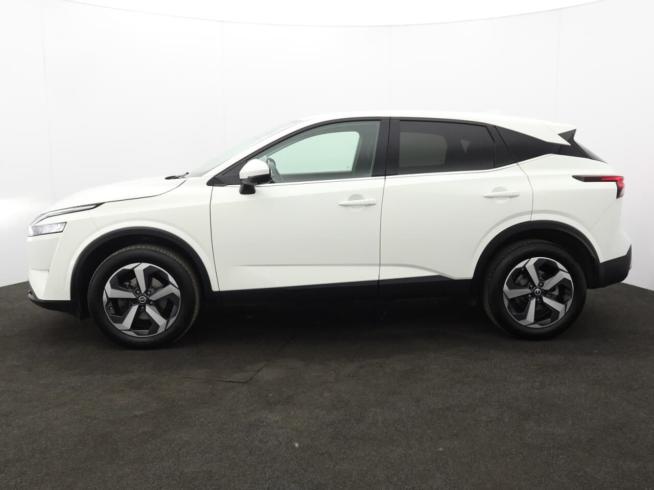 Nissan Qashqai 1.3 DIG-T MHEV N-Connecta — image 6