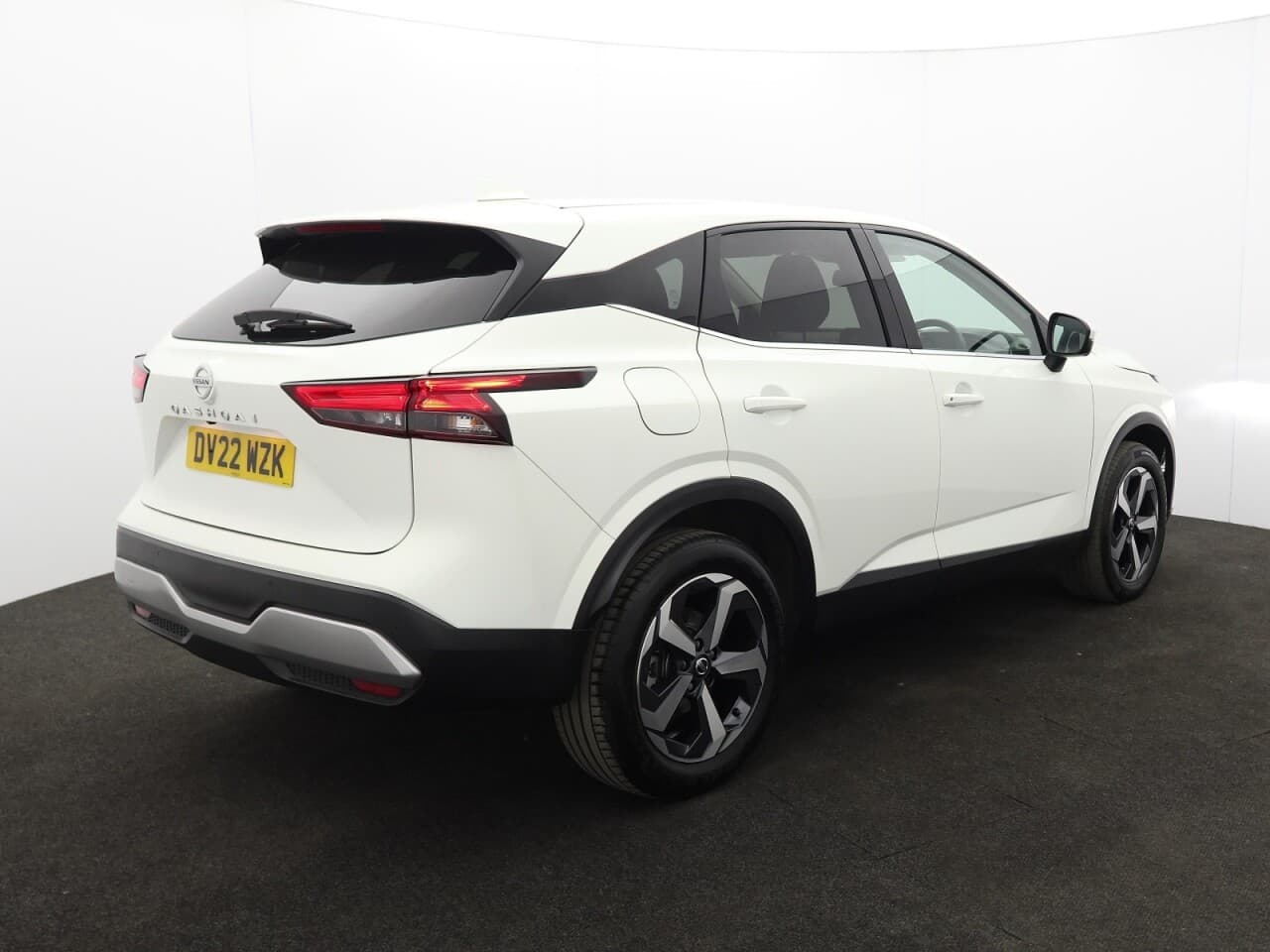 Nissan Qashqai 1.3 DIG-T MHEV N-Connecta — image 10
