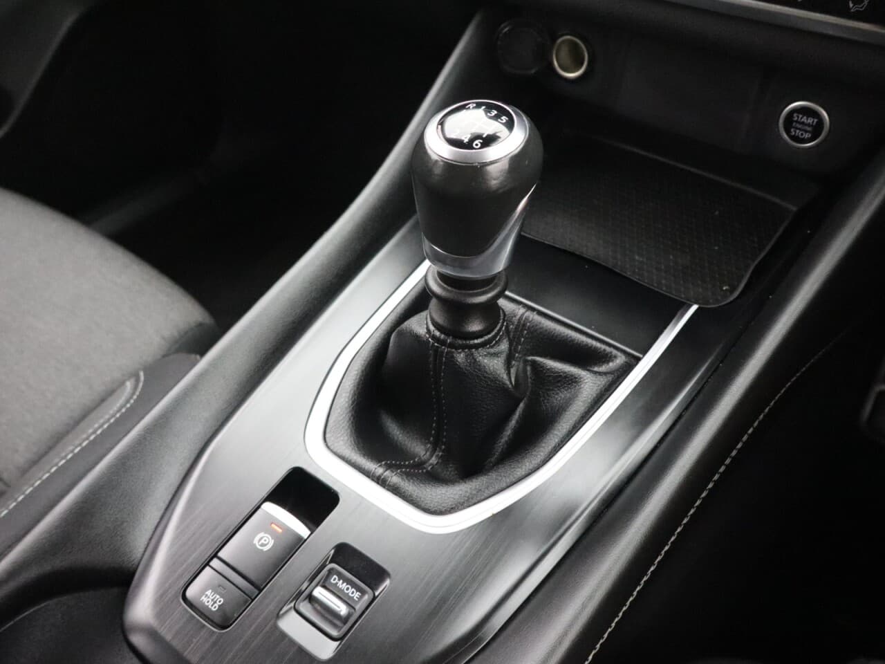 Nissan Qashqai 1.3 DIG-T MHEV N-Connecta — image 23