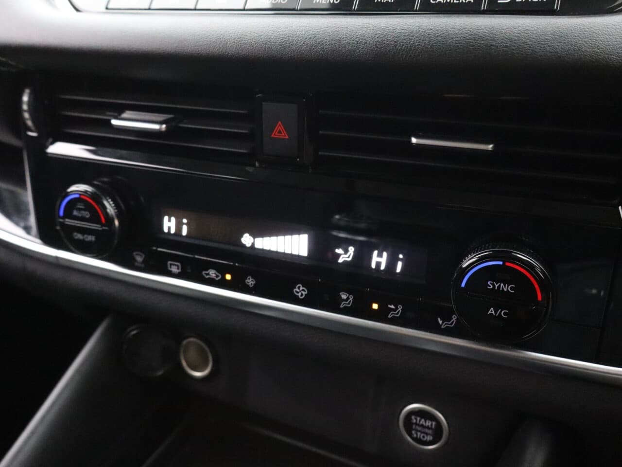 Nissan Qashqai 1.3 DIG-T MHEV N-Connecta — image 30