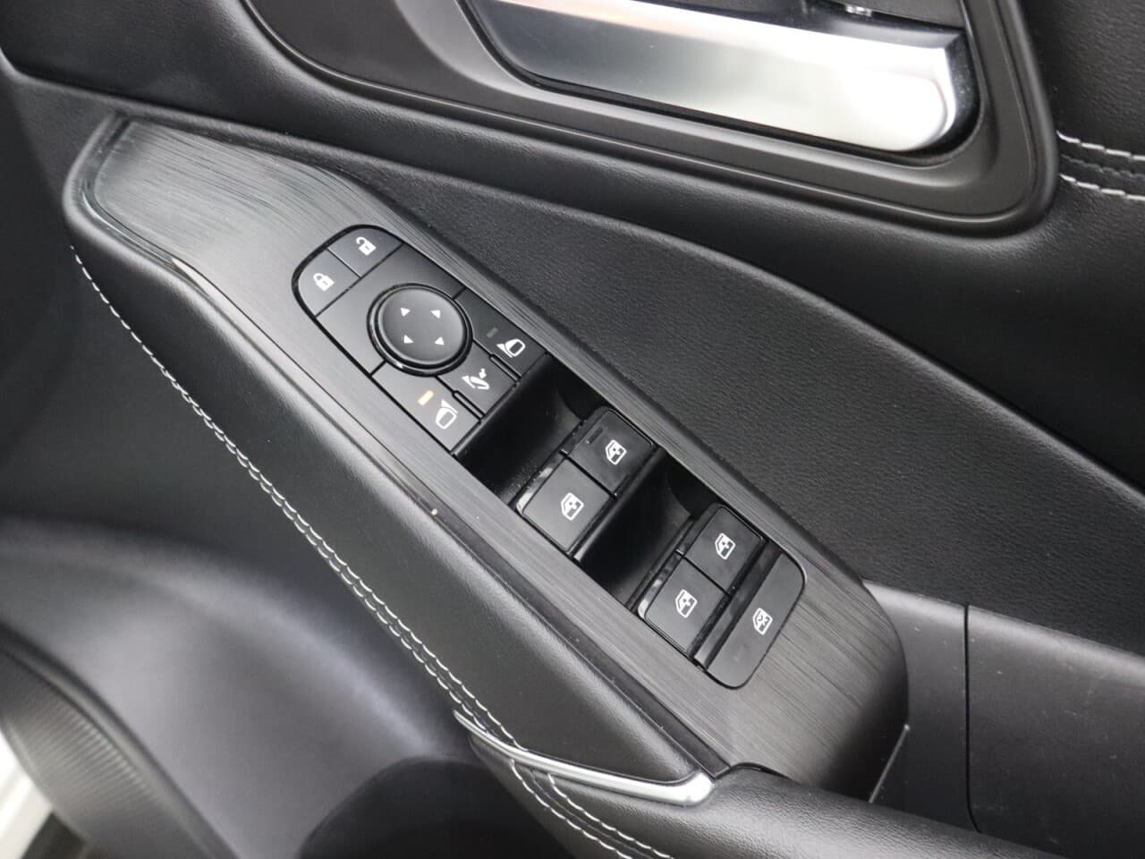 Nissan Qashqai 1.3 DIG-T MHEV N-Connecta — image 47