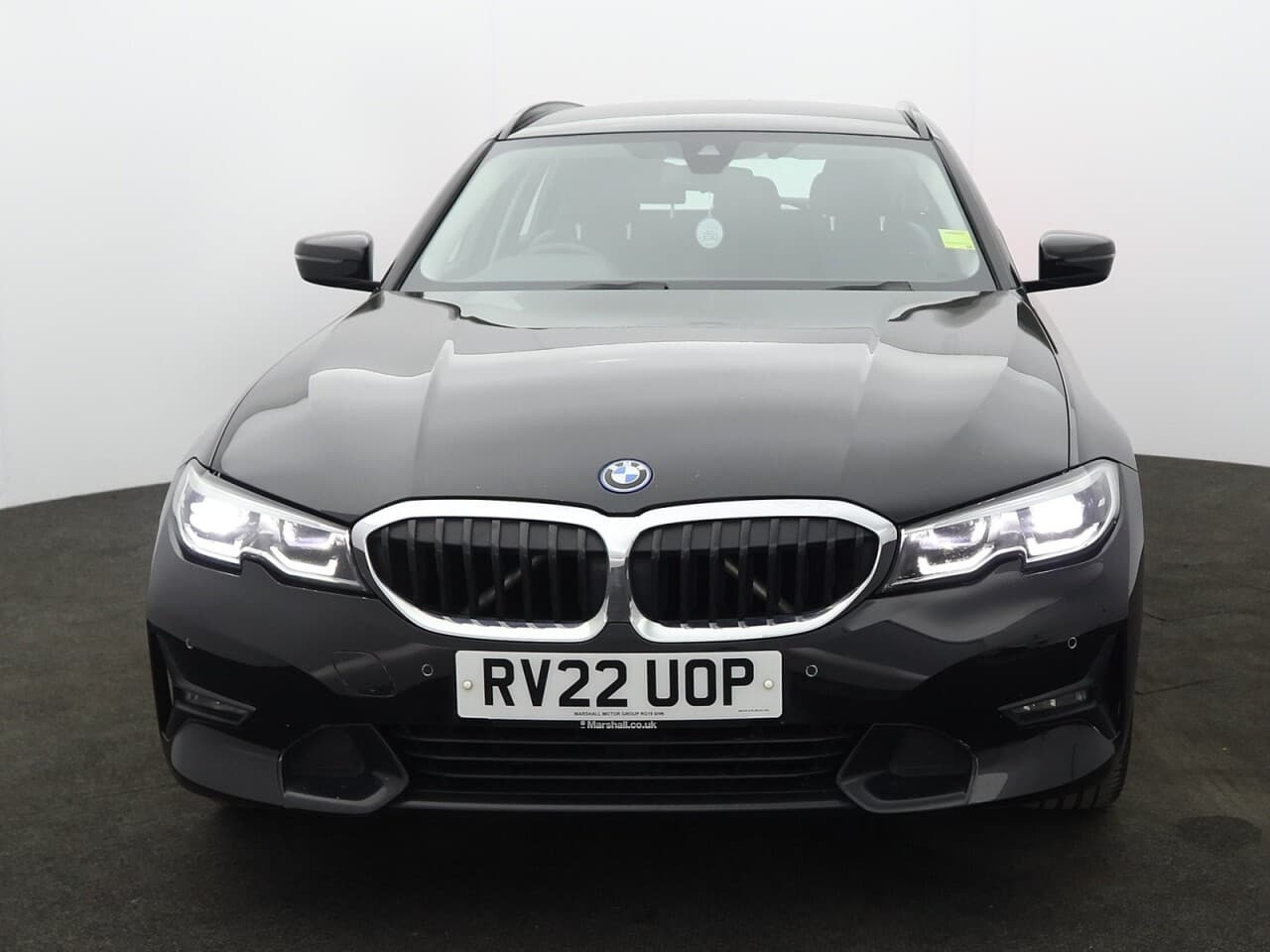 BMW 3 Series 2.0 330e 12kWh Sport Pro Touring — image 4