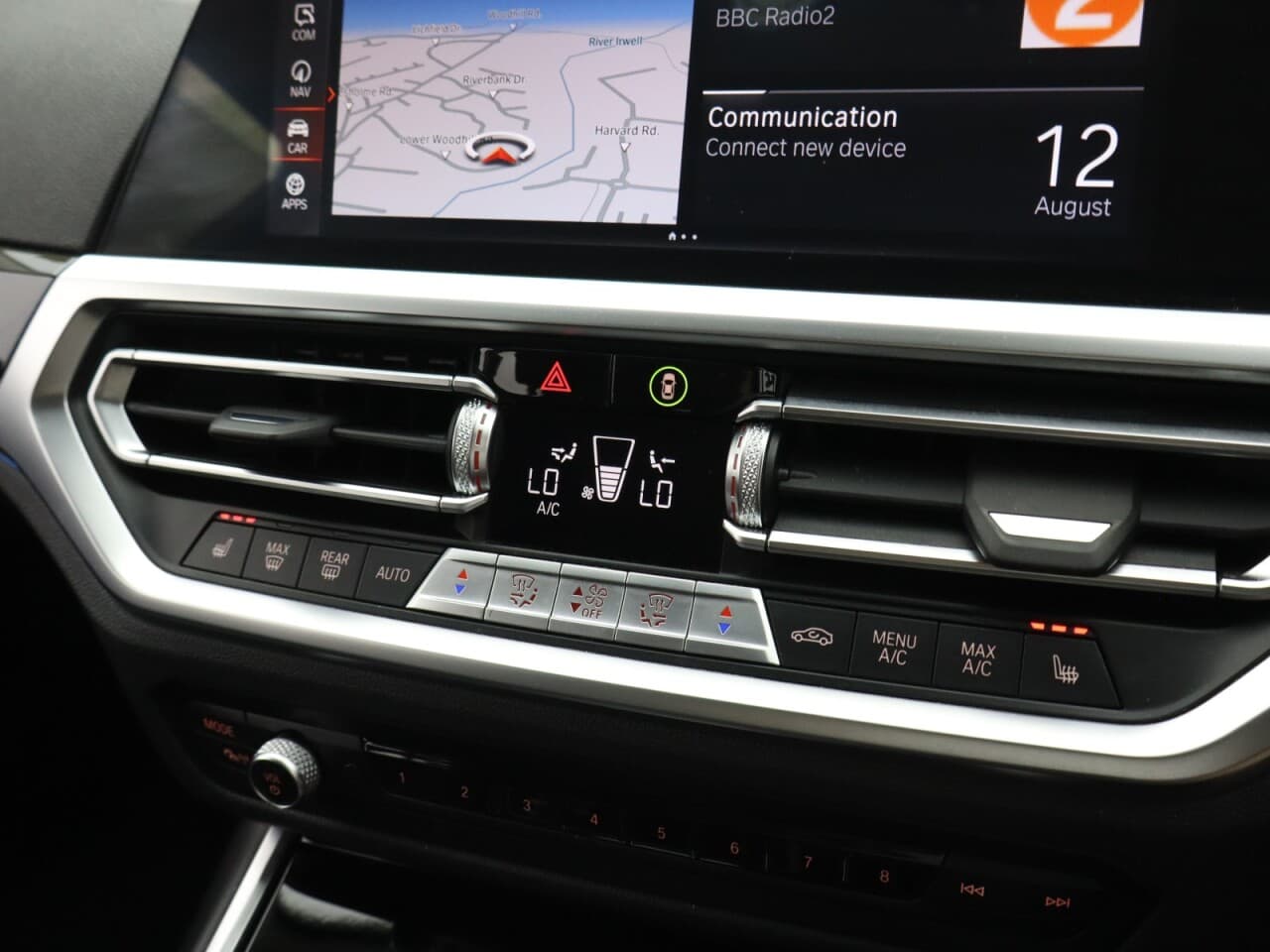 BMW 3 Series 2.0 330e 12kWh Sport Pro Touring — image 34