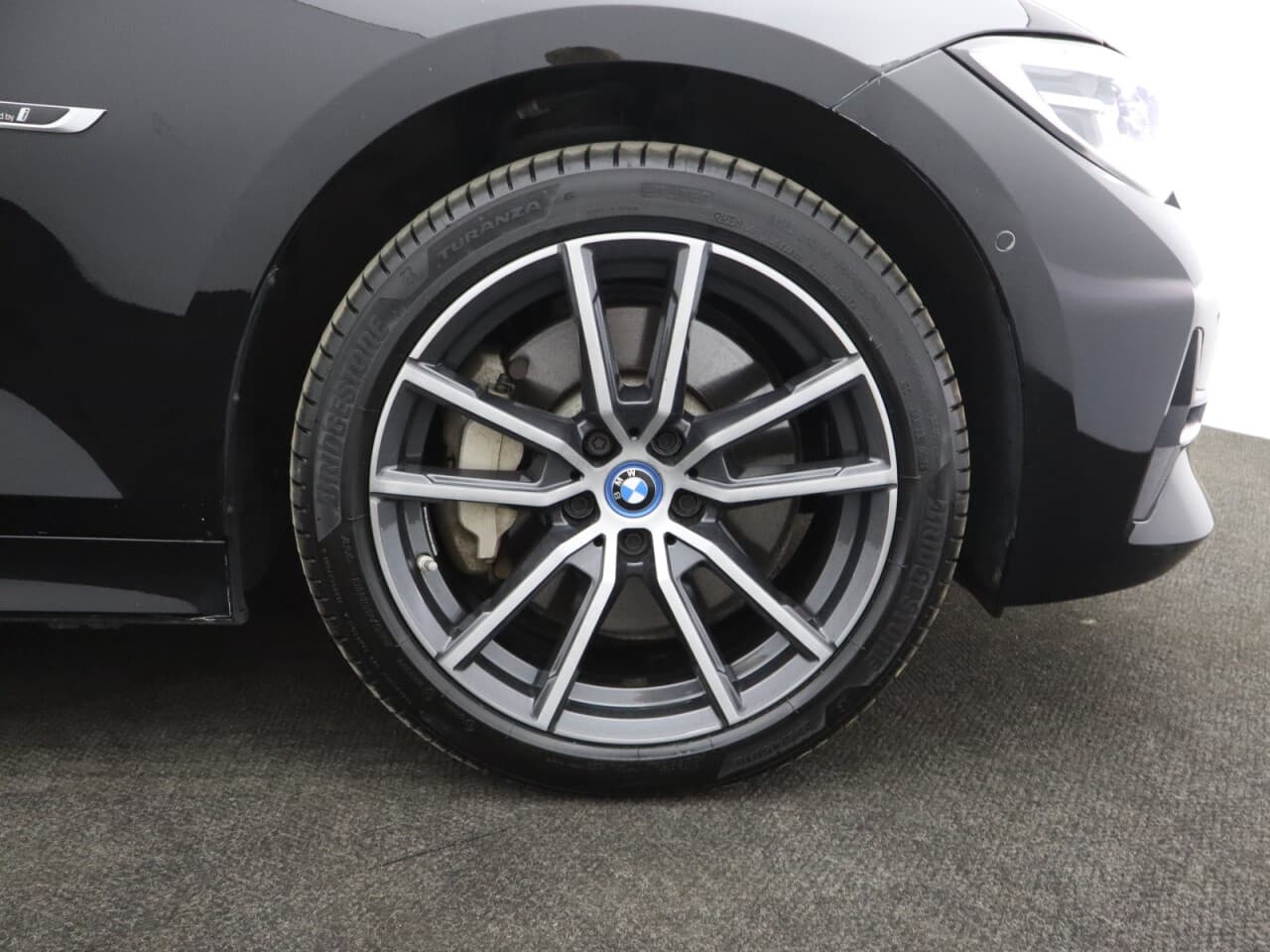 BMW 3 Series 2.0 330e 12kWh Sport Pro Touring — image 60