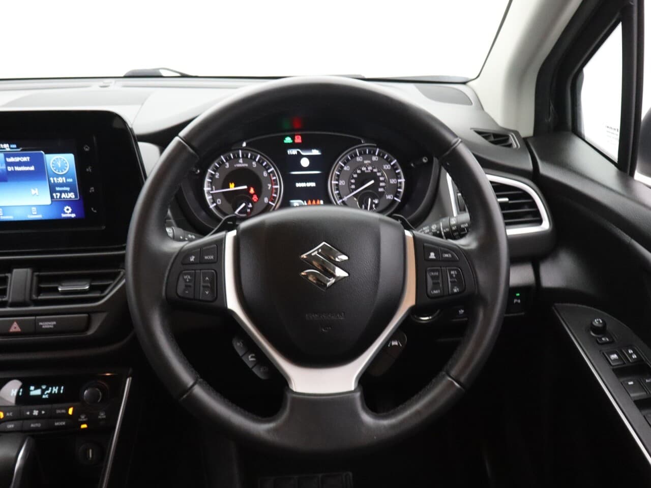 Suzuki S-Cross 1.5h Motion — image 16