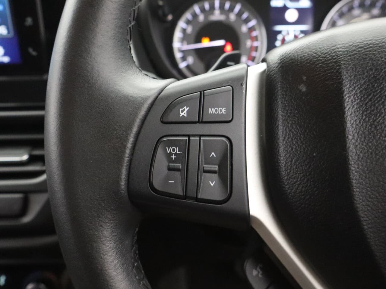 Suzuki S-Cross 1.5h Motion — image 17
