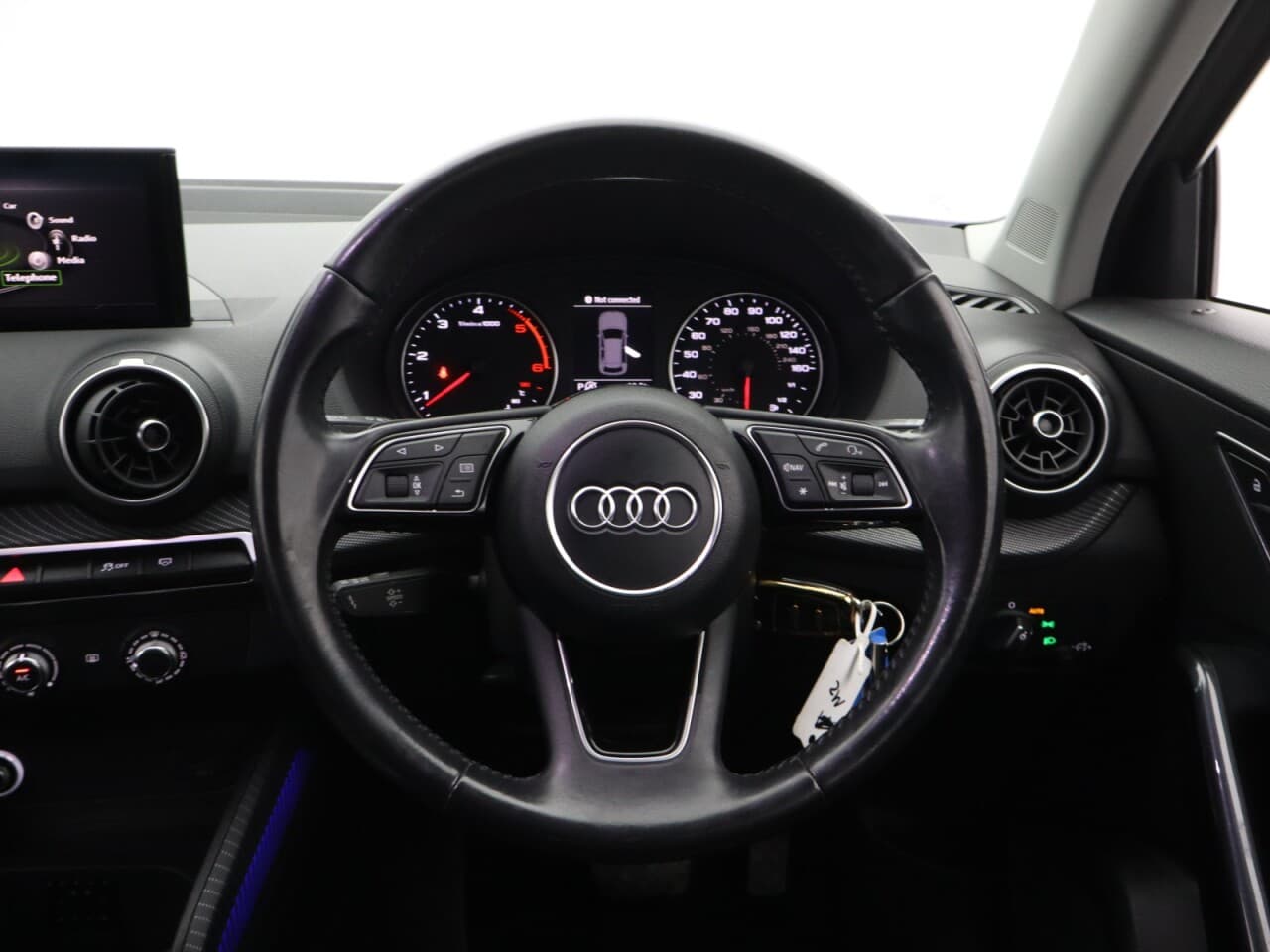 Audi Q2 2.0 TDI Edition 1 — image 16