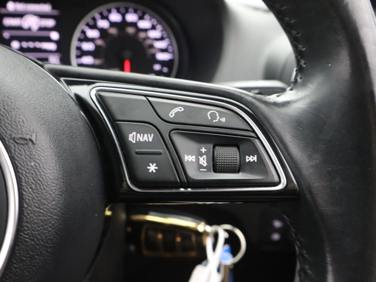 Audi Q2 2.0 TDI Edition 1 — image 18
