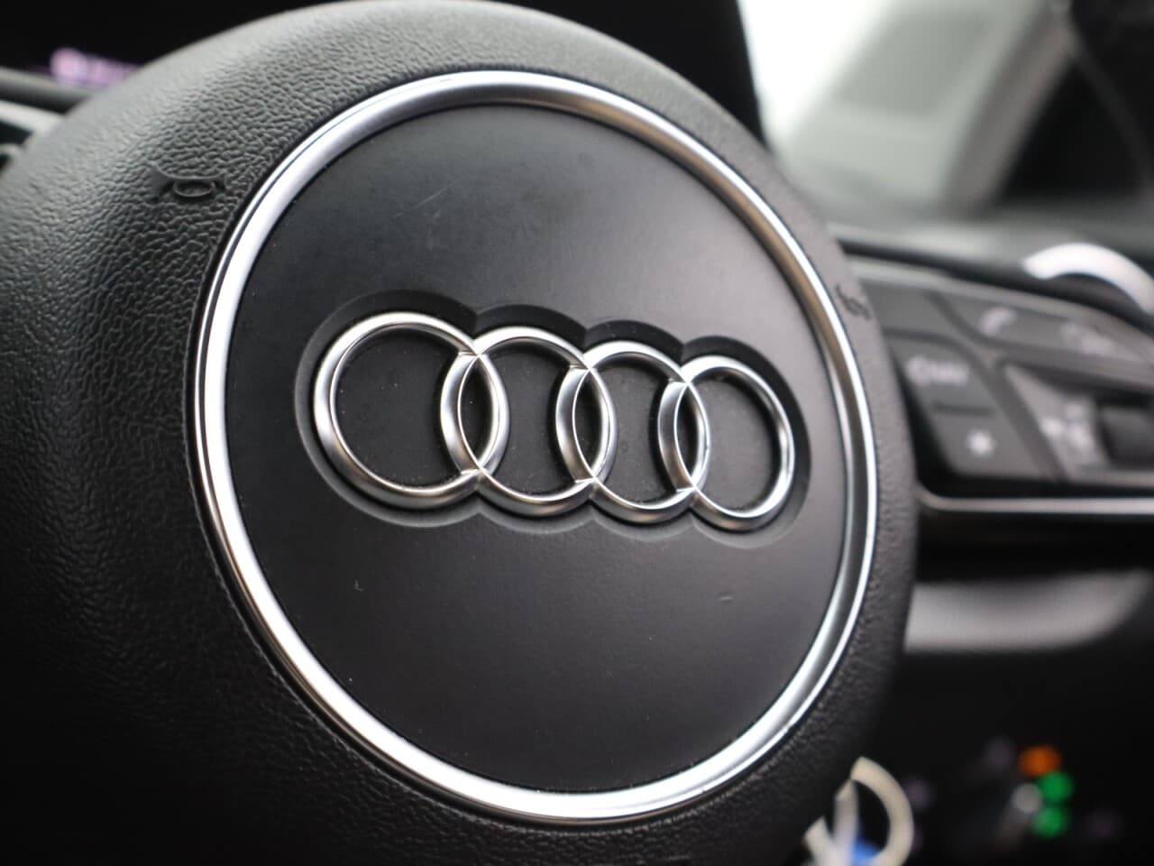 Audi Q2 2.0 TDI Edition 1 — image 20