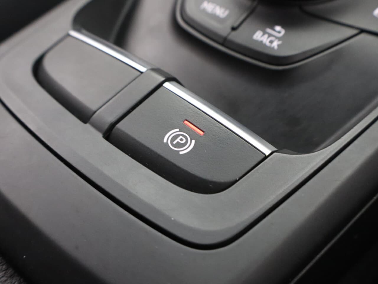 Audi Q2 2.0 TDI Edition 1 — image 29