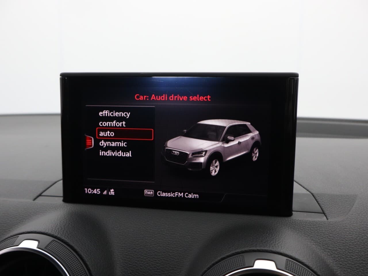Audi Q2 2.0 TDI Edition 1 — image 36