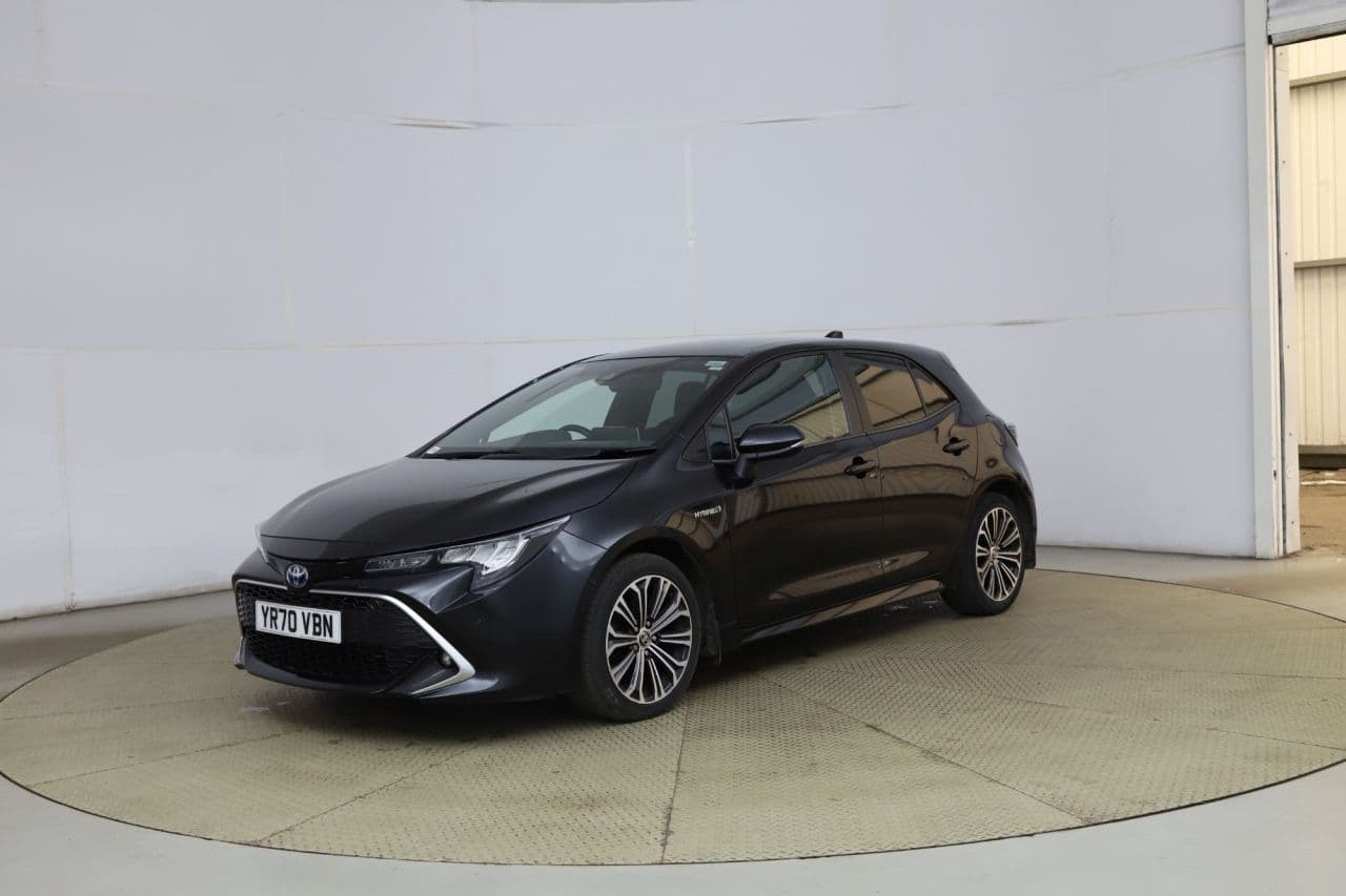 Toyota Corolla 1.8 VVT-h Design — image 5