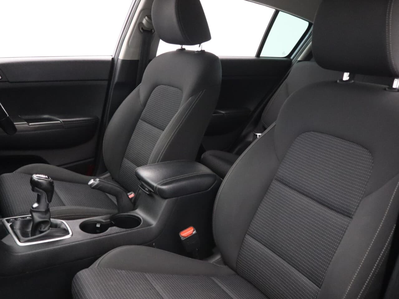 Kia Sportage 1.6 GDi 2 — image 42